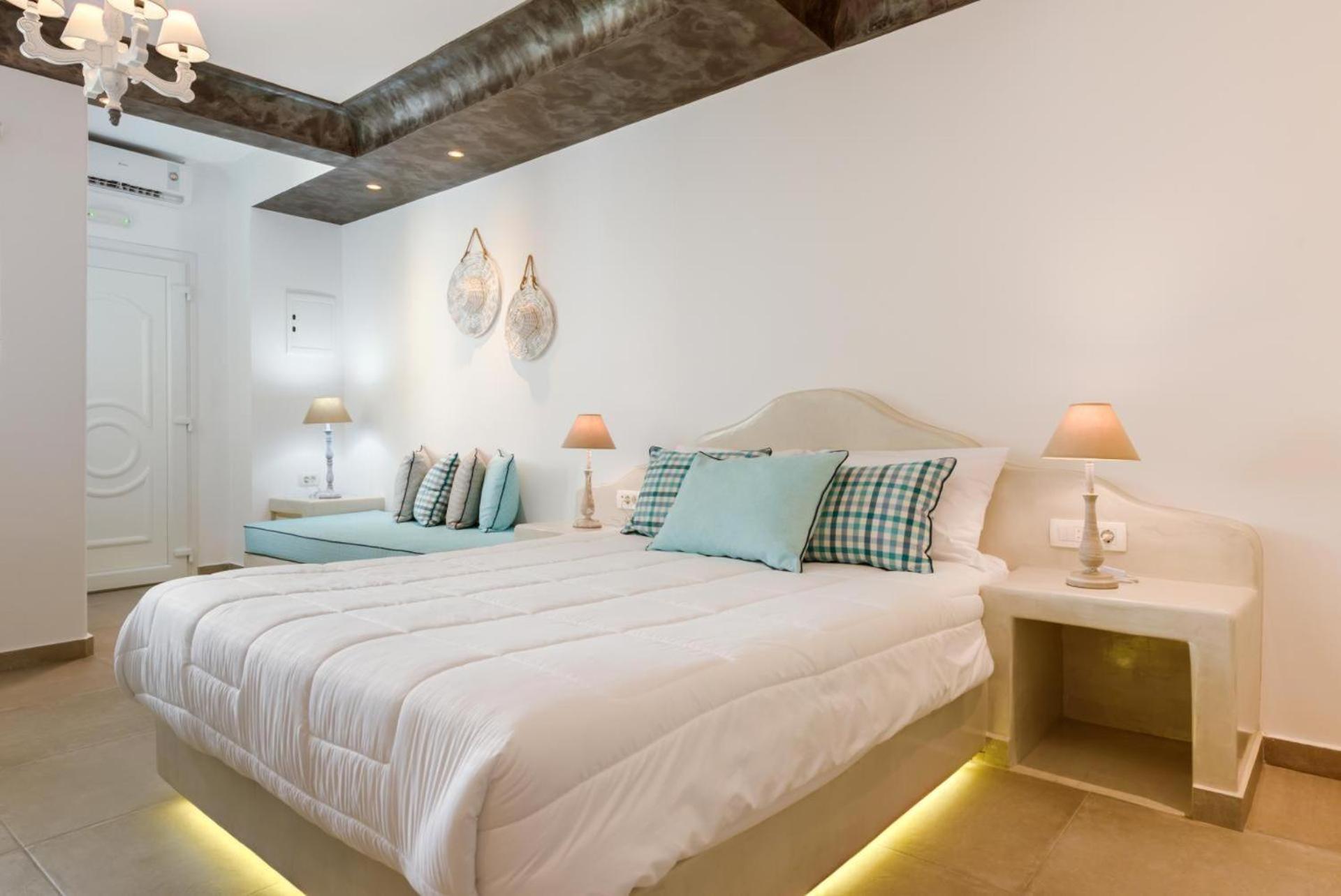 B Suites Тира Экстерьер фото