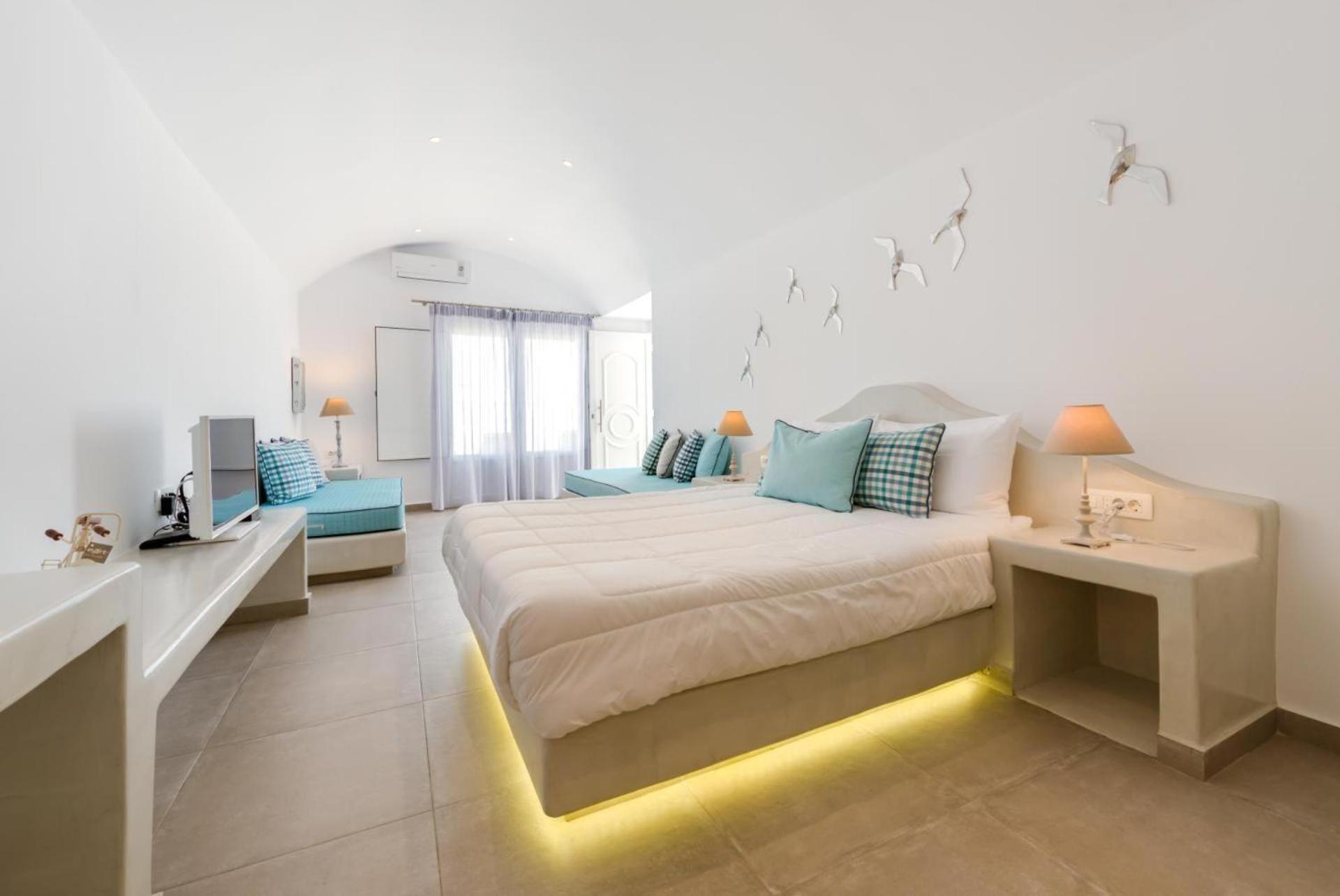 B Suites Тира Экстерьер фото