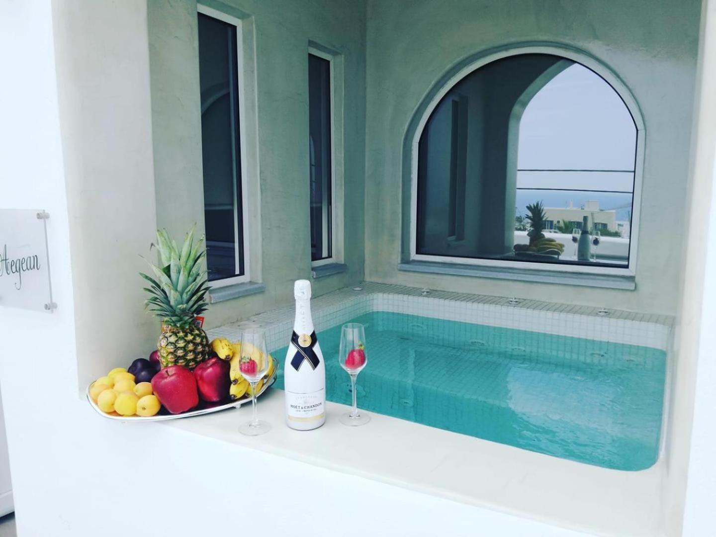 B Suites Тира Экстерьер фото