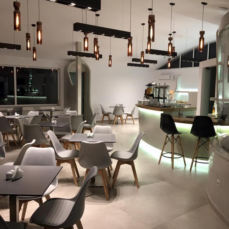 B Suites Тира Экстерьер фото